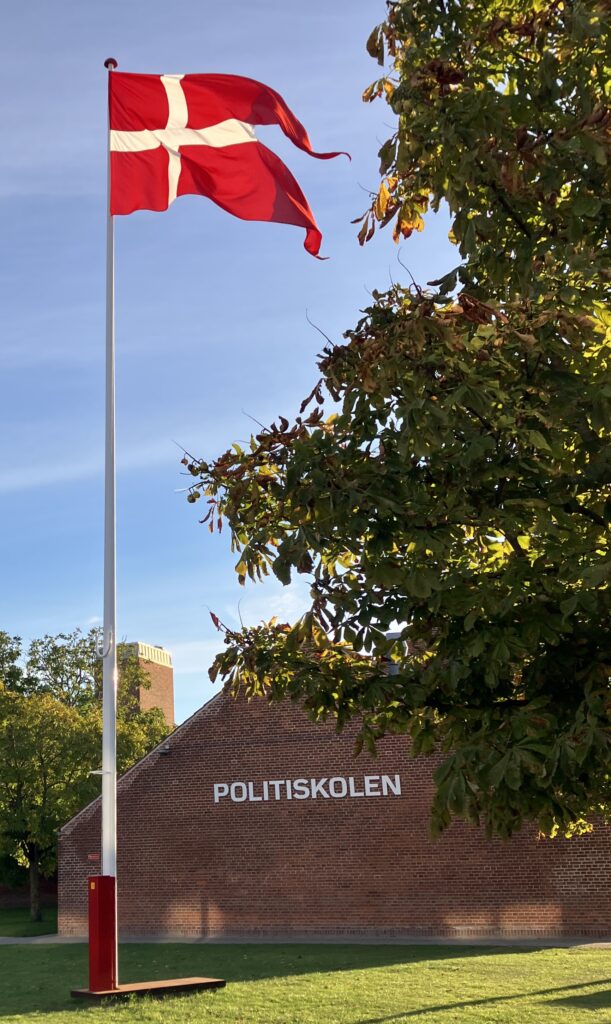 Flagstang Politiskolen Broendby Uptimast